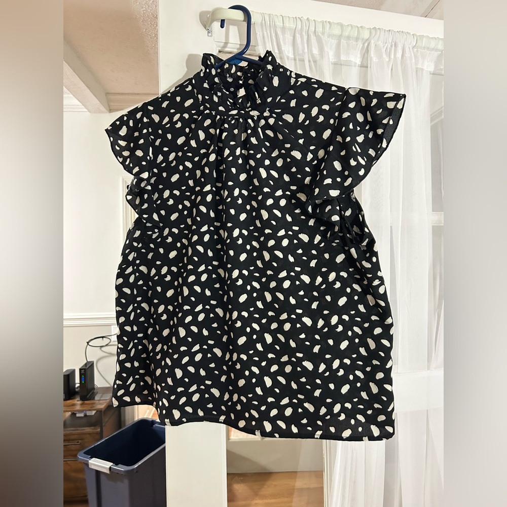 SHEIN Monochrome Abstract Blouse